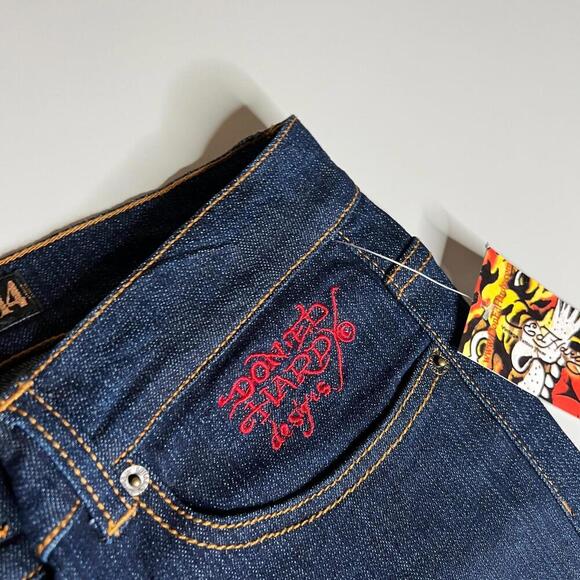 NWT Ed Hardy Women’s Jeans Size (W32 L33) Dark Wash Embroidered Tattoo Graphic - Picture 9 of 13